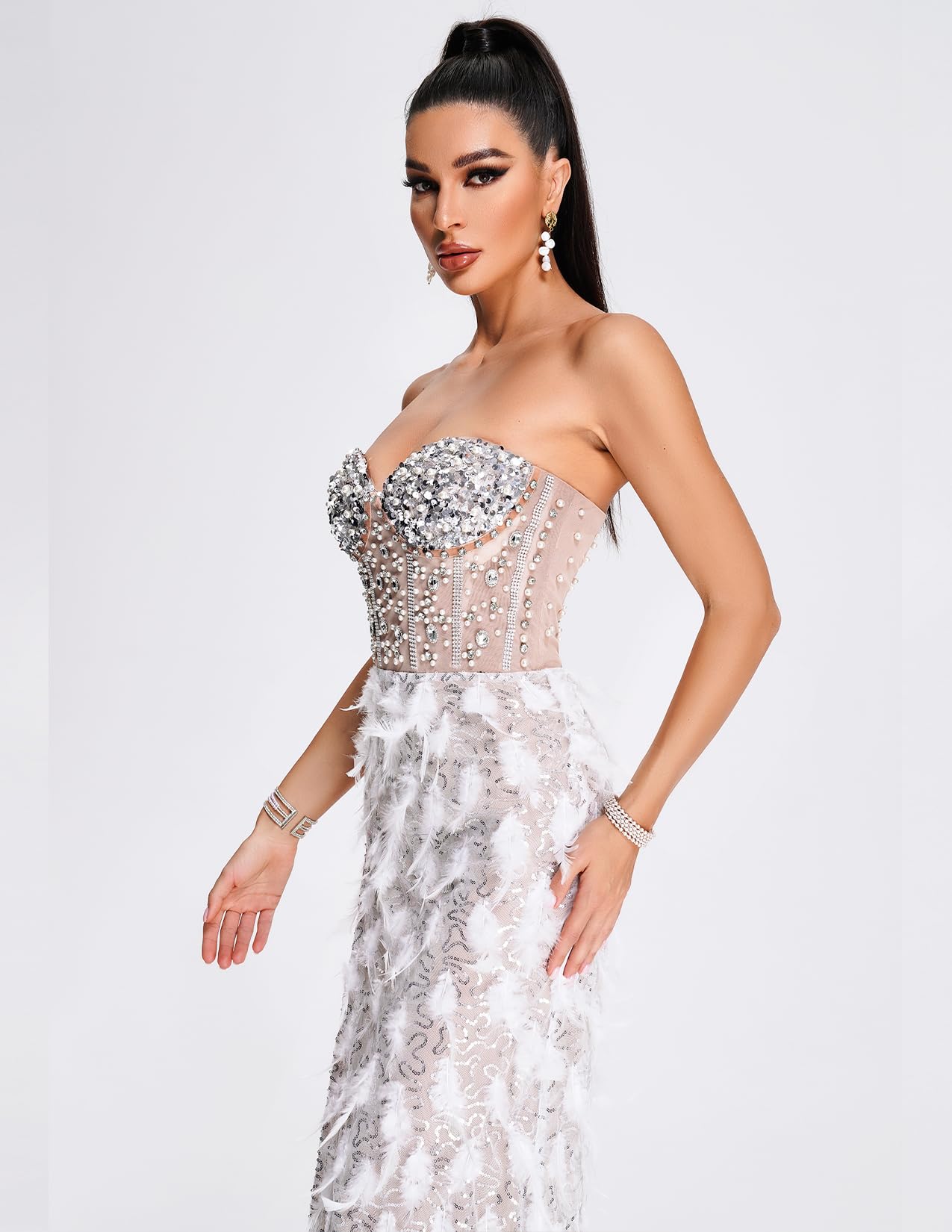 Foto 5 | Vestido Bella Barnett Diamante Con Strass Sin Tirantes - Venta Internacional.