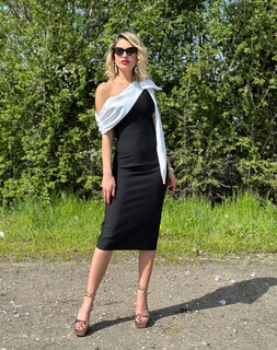 Foto 5 | Vestido Bella Barnett Con Vendaje Midi, Sexy, Sin Espalda Y Un Solo Hombro - Venta Internacional.