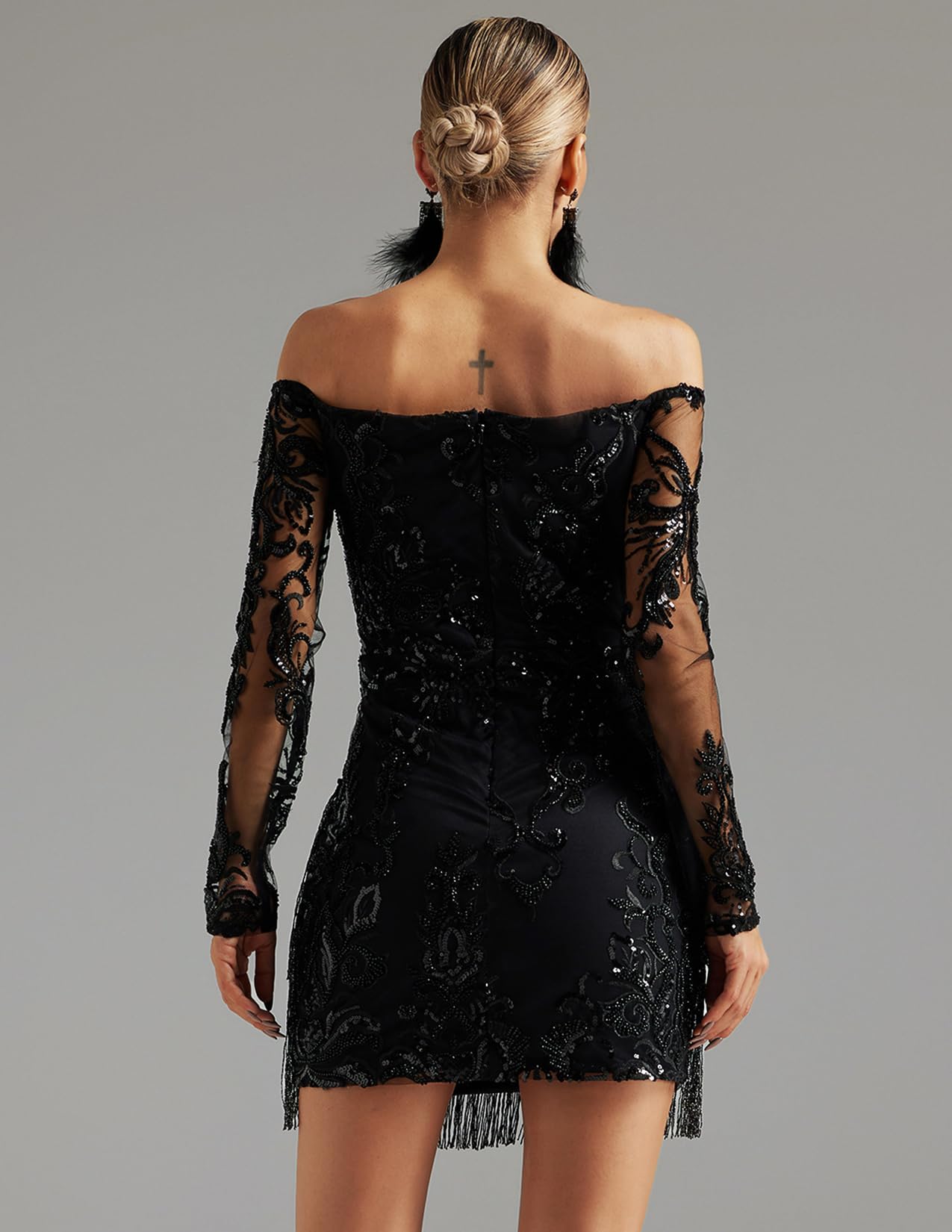 Foto 5 pulgar | Vestido De Lentejuelas Bella Barnett Con Hombros Descubiertos Y Flecos Negro - Venta Internacional.