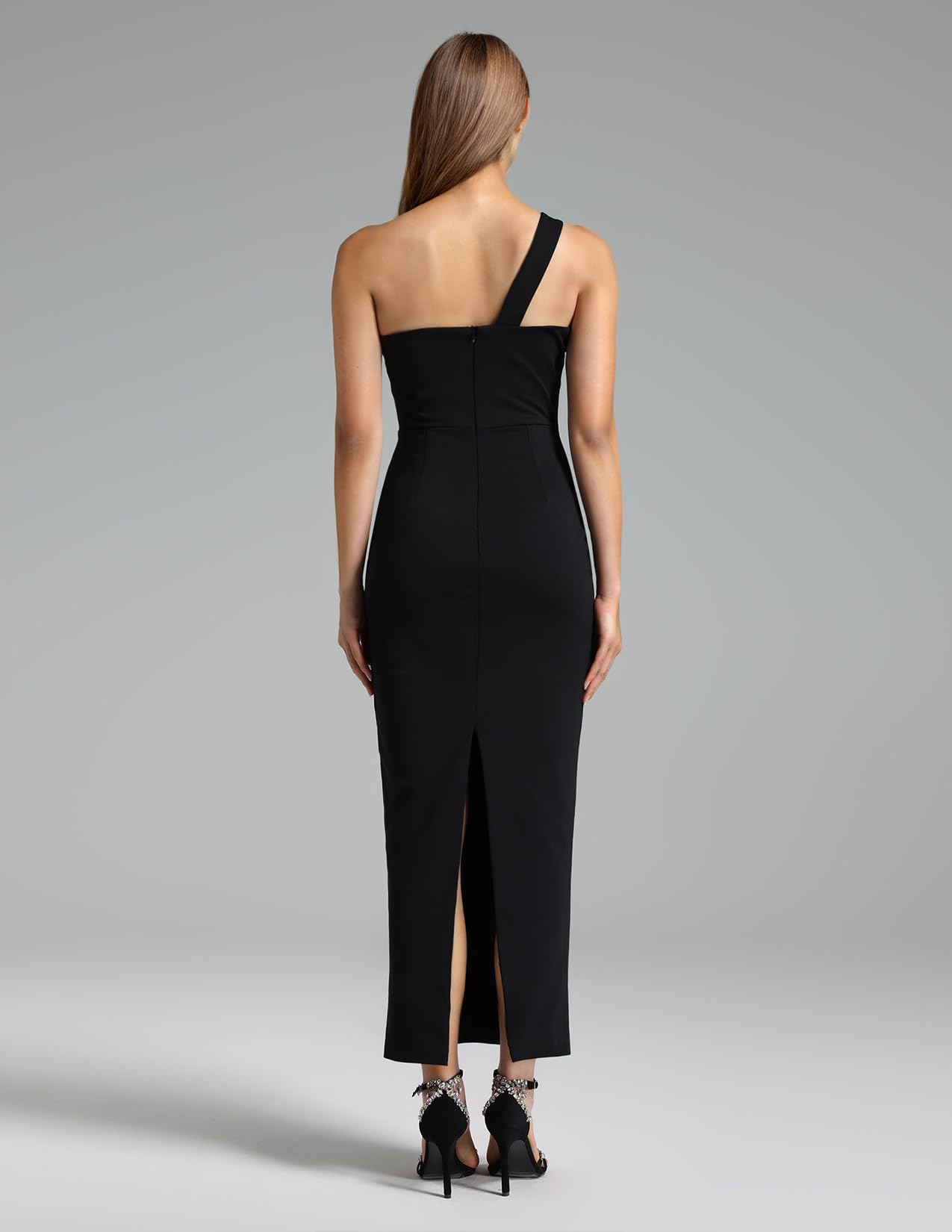 Foto 4 pulgar | Vestido Bella Barnett Maxi Negro Con Cierre De Vendaje En Un Solo Hombro - Venta Internacional.