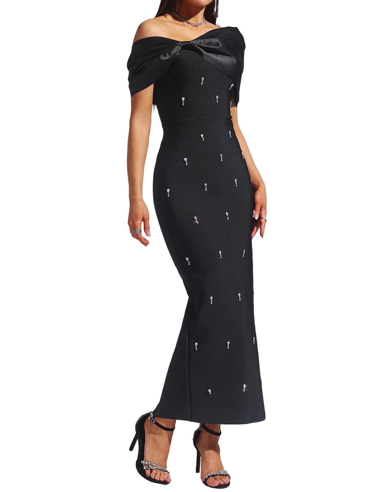 Foto 2 pulgar | Vestido De Cóctel Bella Barnett Elegante Negro Con Hombros Descubiertos - Venta Internacional.