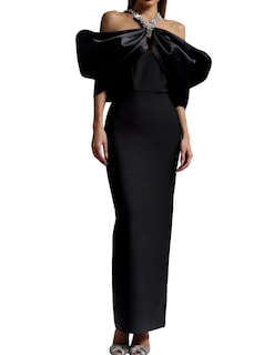 Foto 1 | Vestido Bella Barnett Negro Con Hombros Descubiertos Y Mangas De Lazo Extragrandes - Venta Internacional.