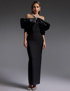 Foto 2 | Vestido Bella Barnett Negro Con Hombros Descubiertos Y Mangas De Lazo Extragrandes - Venta Internacional.