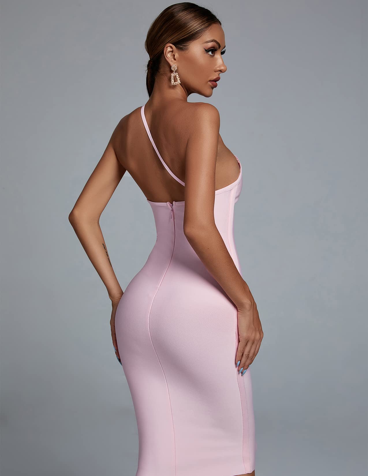 Foto 3 | Vestido De Cóctel Bella Barnett Con Vendaje De Un Solo Hombro Negro Para Mujer - Venta Internacional.