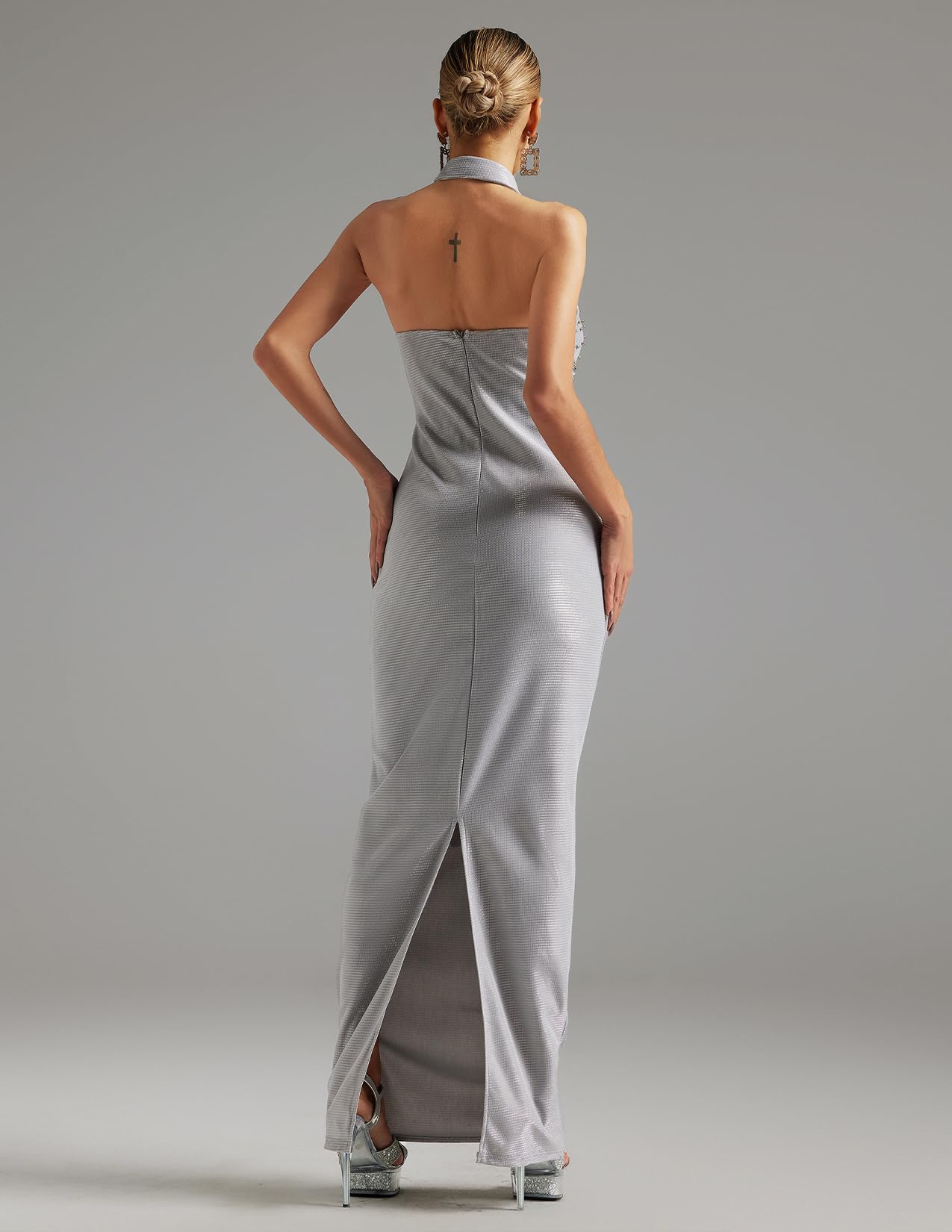 Foto 5 pulgar | Vestido Ajustado Sin Mangas Bella Barnett Diamond Halter Plateado - Venta Internacional.