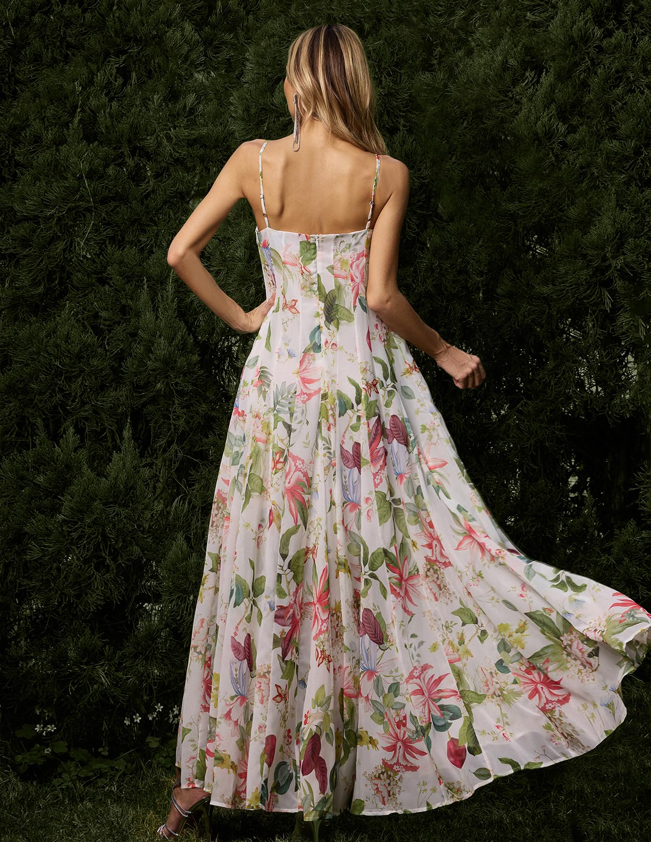 Foto 5 pulgar | Vestido Bella Barnett, Atractivos Tirantes Finos, Plisados Y Florales - Venta Internacional.