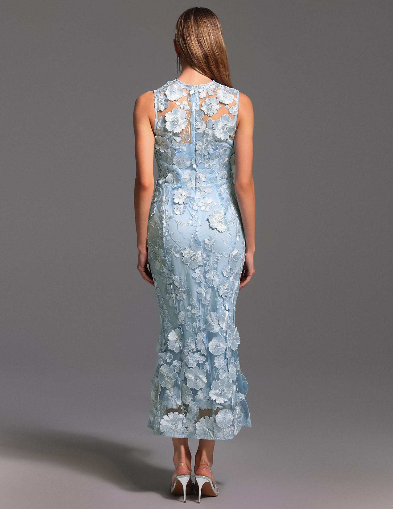 Foto 4 pulgar | Vestido Bella Barnett Azul Sin Mangas Con Flores Bordadas Y Encaje - Venta Internacional.