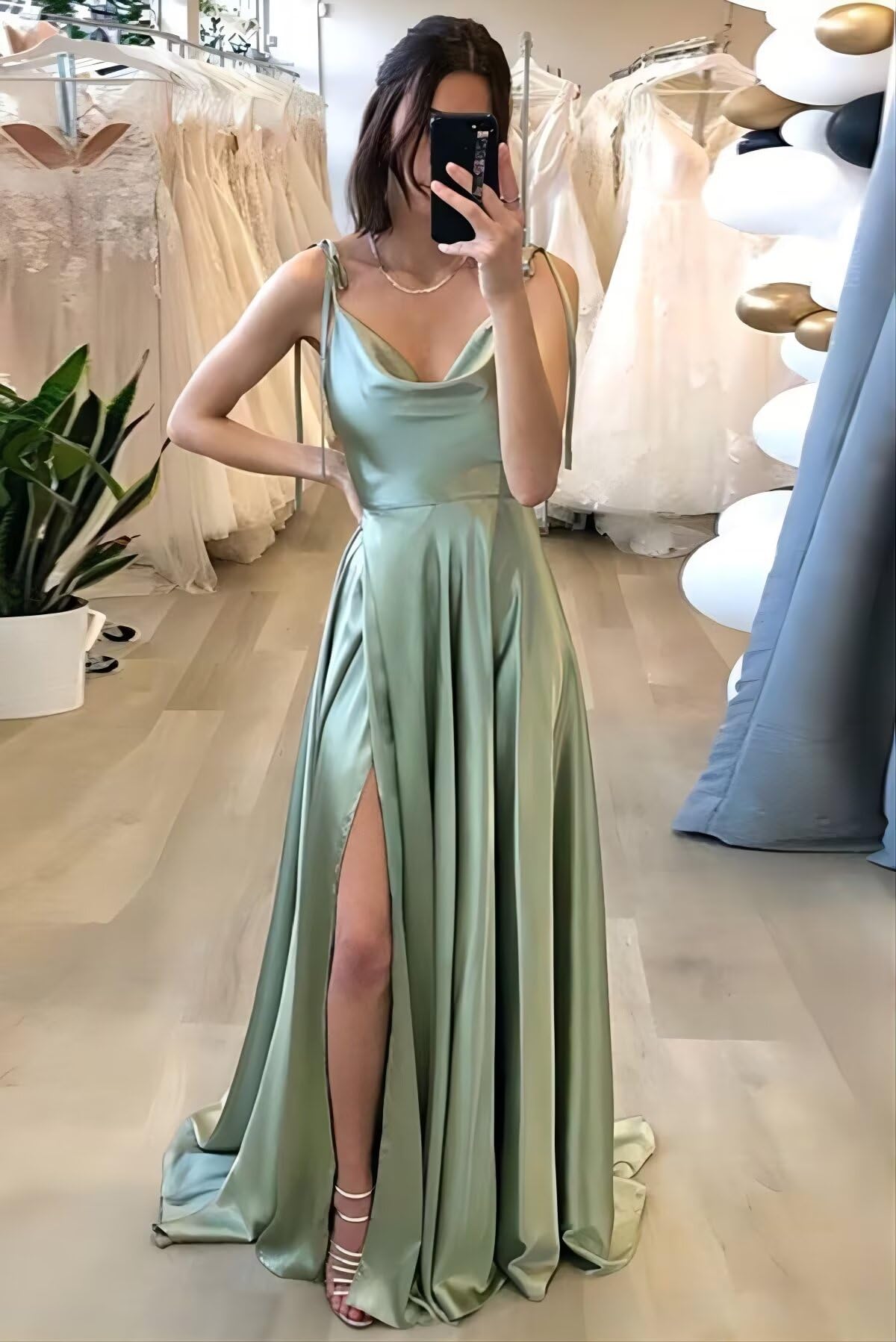 Foto 2 | Vestido De Fiesta Monvelli De Satén Con Cuello Vuelto, Sin Espalda Y Abertura, Morado - Venta Internacional.