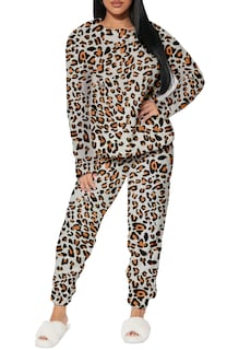 Foto 2 | Pijama Para Mujer Shendy Vendy Conjunto 2 Piezas Elegante Invierno Afelpado Camel Leopardo Extra Grande
