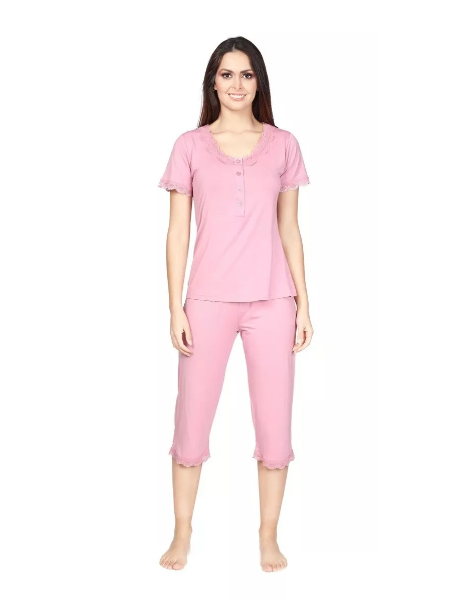 Foto 1 | Pijama De Manga Corta Y Pantalones Capri, Cuello V Y Encaje Color Rosa
