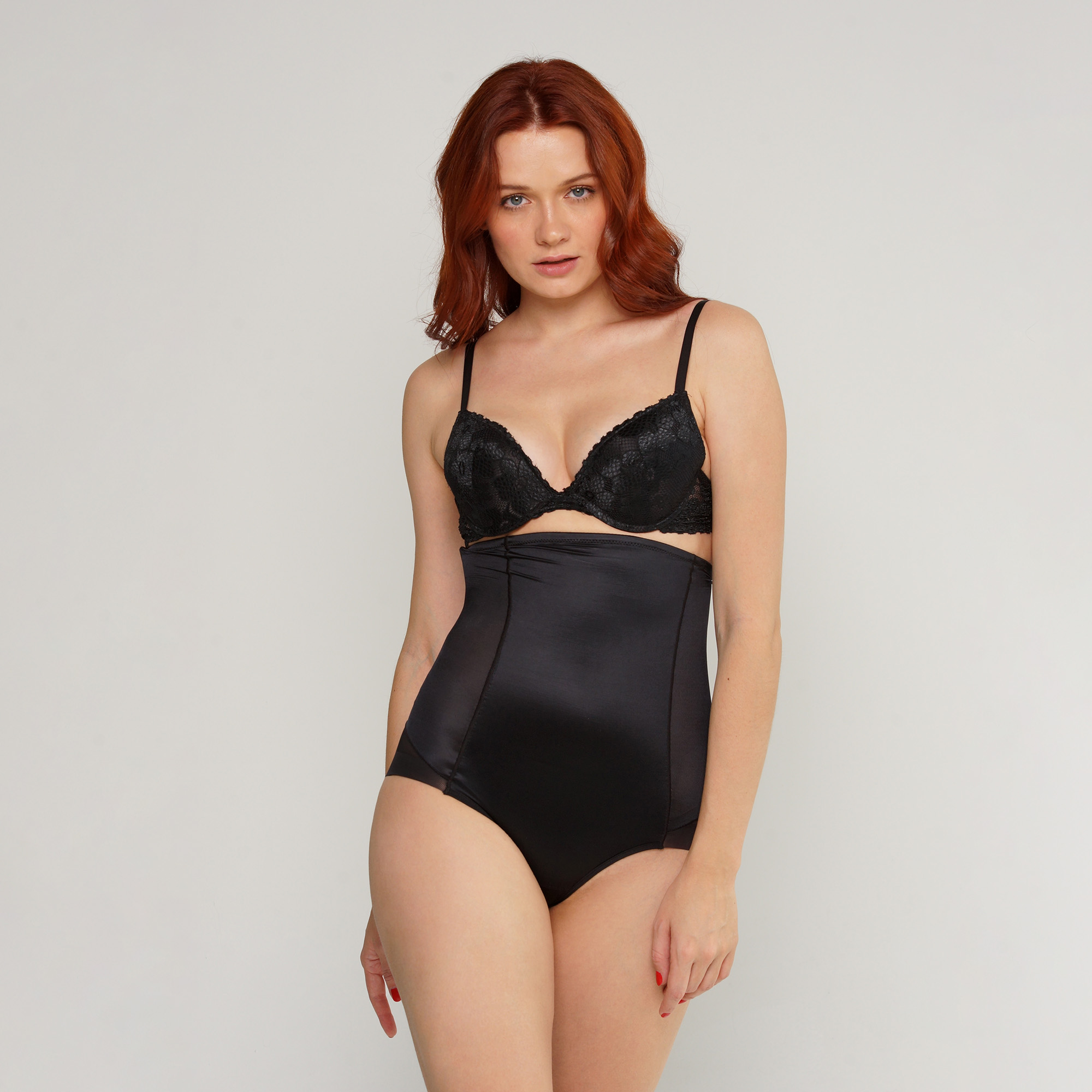 Foto 1 | Bikini Molddeador Tiro Alto Aylon 306 Negro