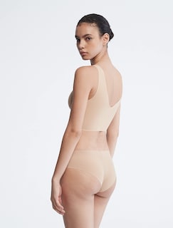 Foto 2 | Bralette Calvin Klein Invisibles Comfort con Cuello En V - Venta Internacional