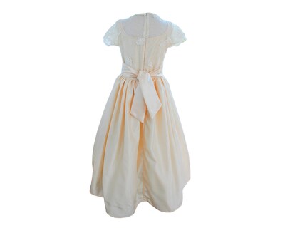 Foto 2 | Vestido De Primera Comunión Carana Shantung Color Vainilla Tela Bordada En Cuerpo T10