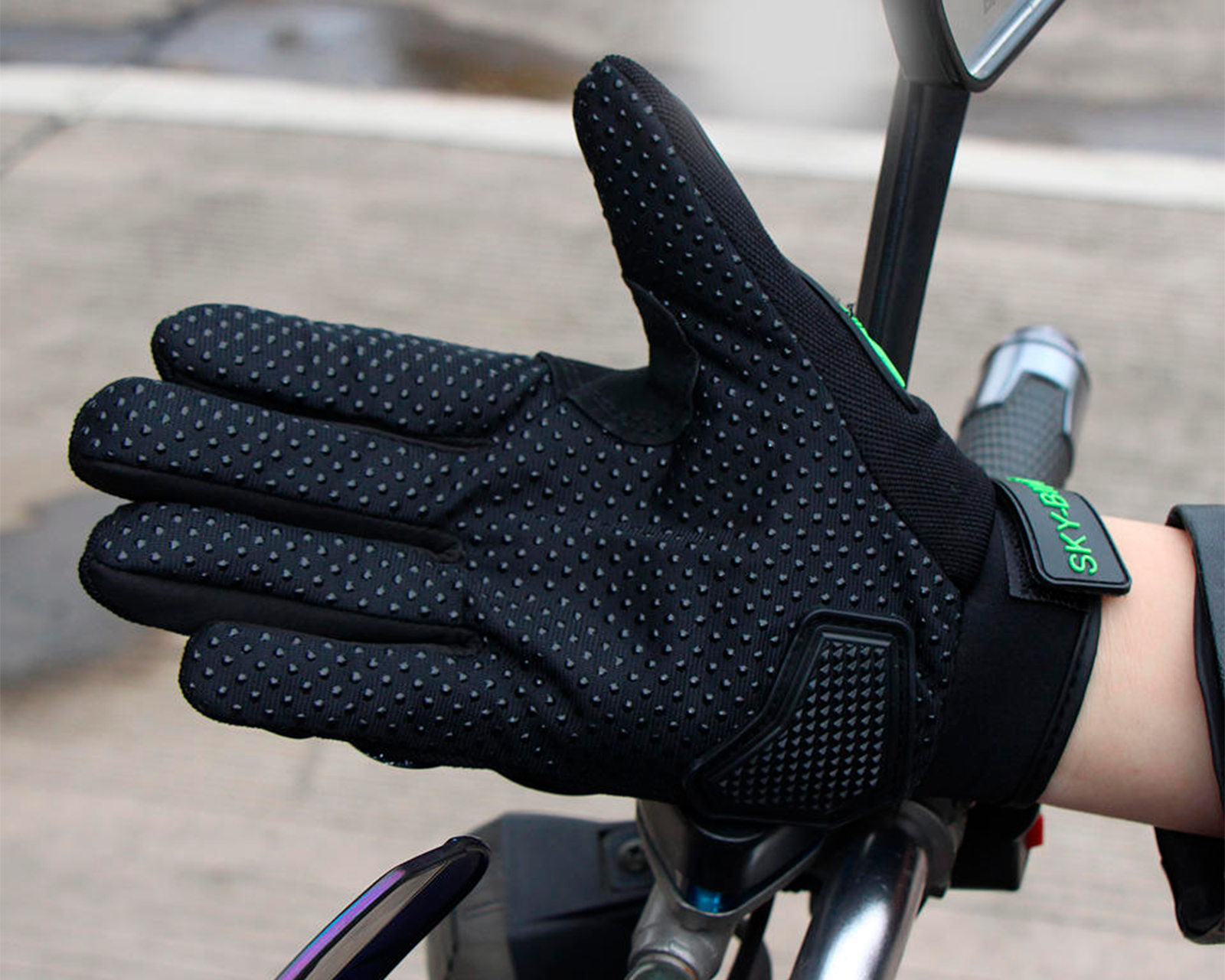 Foto 6 pulgar | Guantes Para Motociclista Antideslizante Con Sensores Táctiles Talla M Negro Con Verde Bluelander