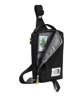 Foto 3 | Bolsa The North Face Berkeley Field Sin Pfas De 5 Litros, Color Negro Y Dorado - Venta Internacional.