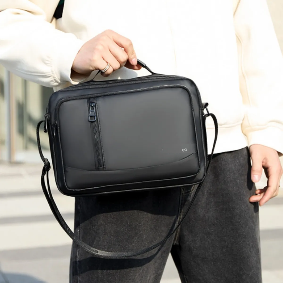 Foto 4 pulgar | Bolso Bolsa Bandolera Crossbody Impermeable Para Hombre Eo Safe Imports Esi-18969 Negro