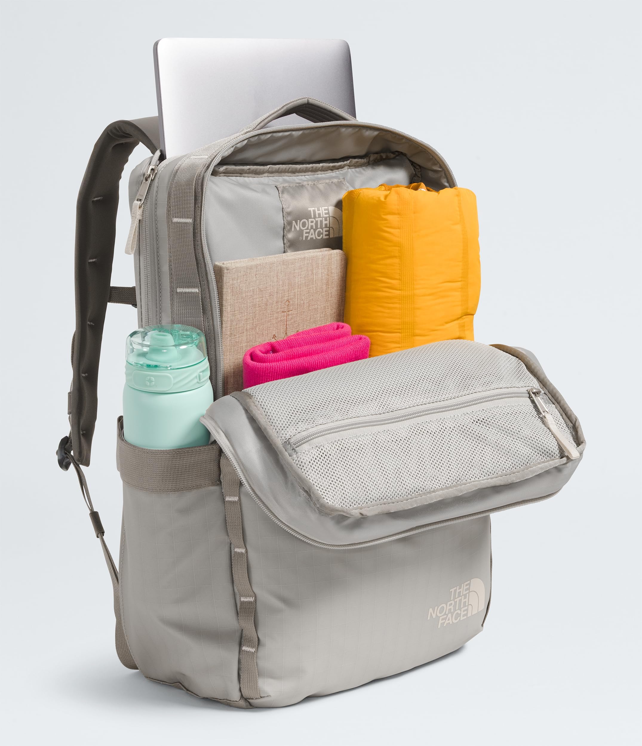 Foto 4 pulgar | Mochila De Día The North Face Base Camp Voyager Soapstone 26 L - Venta Internacional.