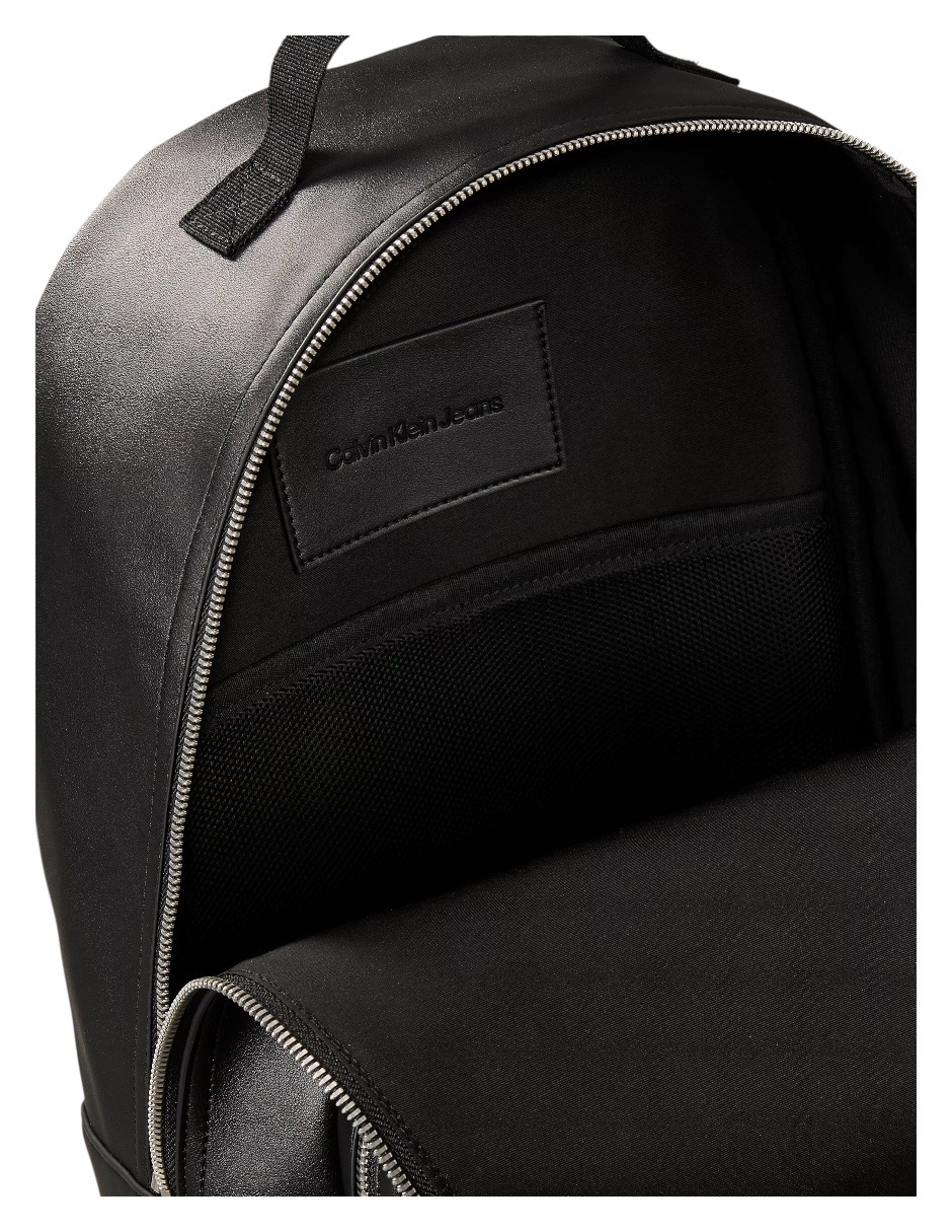 Foto 4 pulgar | Mochila Calvin Klein Casual De Piel Unisex Escolar Negro Urbana