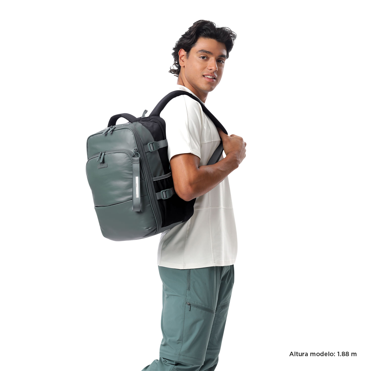 Foto 3 pulgar | Mochila Mediana Porta Laptop 16'' | 18 L Trip