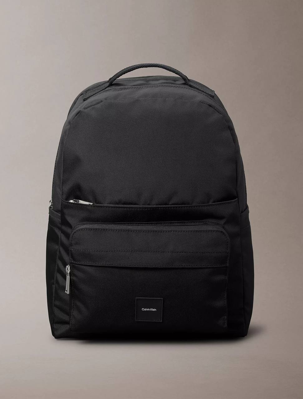 Foto 2 pulgar | Mochila Calvin Klein Utilitaria Backpack Escolar Porta Laptop Espacioso Negro 4060 Original