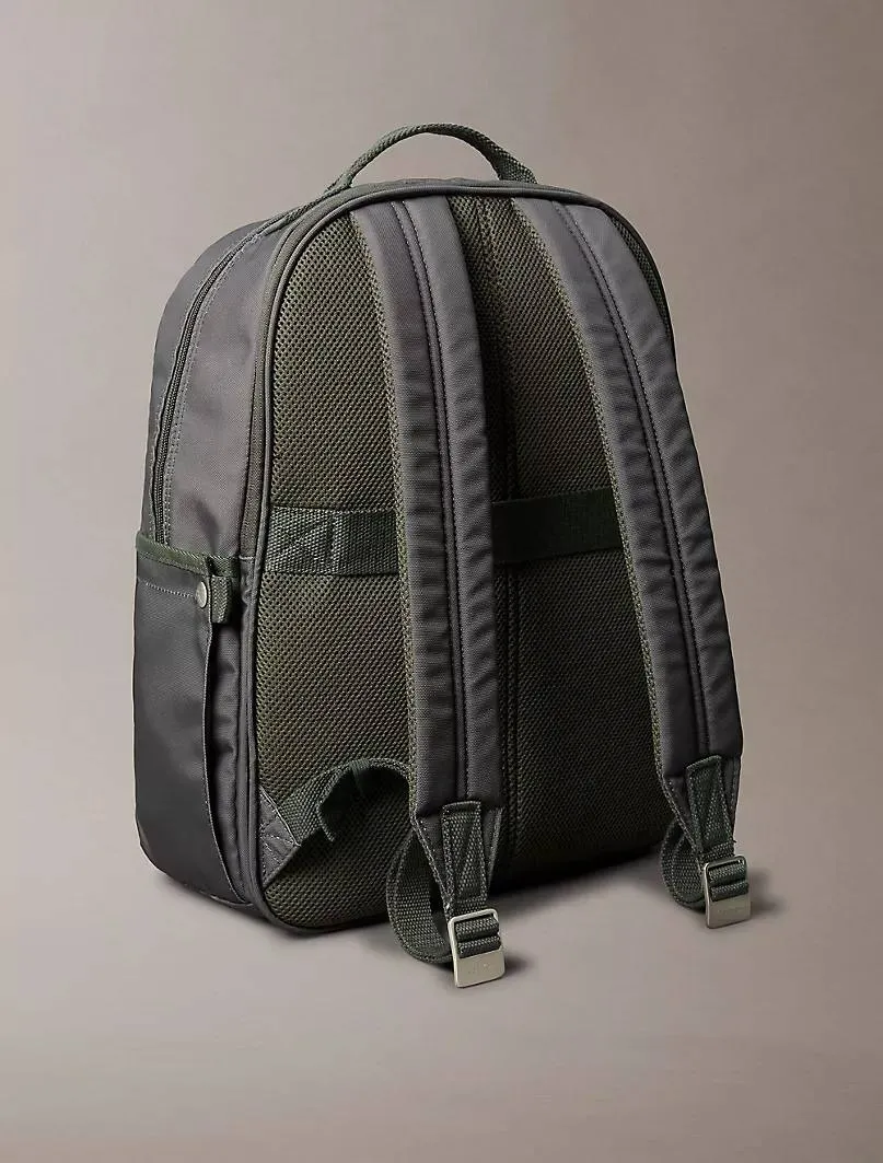 Foto 4 pulgar | Mochila Calvin Klein Backpack Utilitaria Escolar Porta Laptop Espacioso Verde 3101 Original