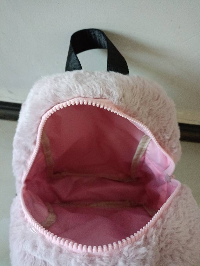 Foto 2 | Mochila con Diseño de Felpa - Venta Internacional