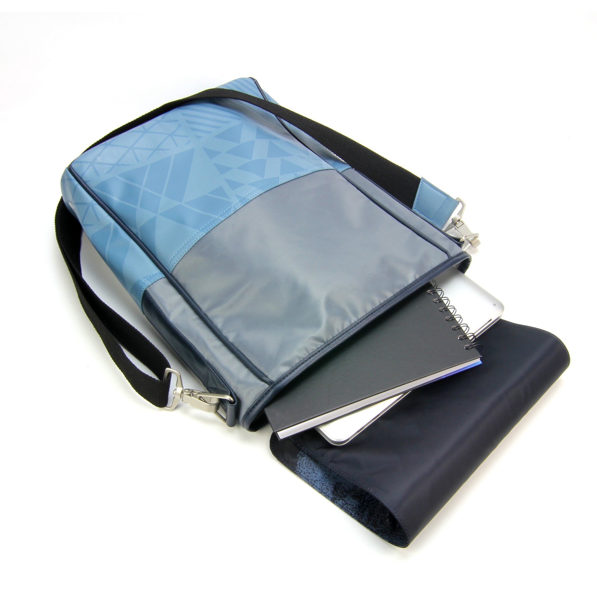 Foto 2 | Bandolera De Nailon Con El Escudo De Destiny Guardian De The Coop  10 X 14 5 X 3 Cm - Venta Internacional.
