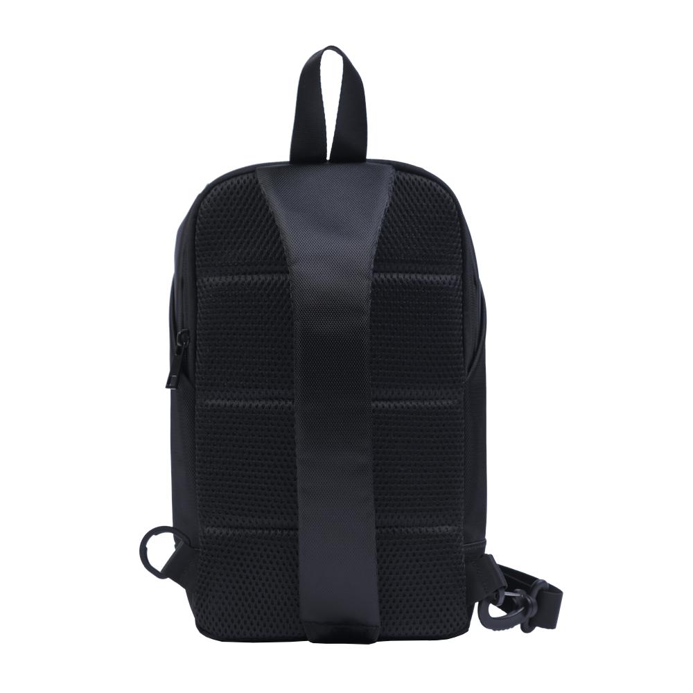 Foto 3 | Mochila Hombre Cruzada Antirrobo Tipo Crossbody Luckman, Modelo Enzo Negro