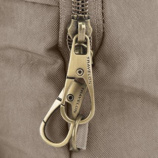 Foto 5 | Mochila Travelon Slim De Nailon Resistente Al Agua Con Antirrobo - Venta Internacional.