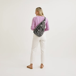 Foto 4 | Mochila Bandolera de Algodón Reciclado Vera Bradley para Mujer en Negro - Venta Internacional