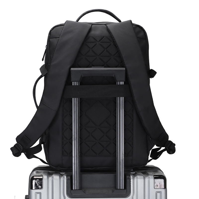 Foto 8 pulgar | Mochila Impermeable de Viaje de 37 Litros con Puerto USB Multifuncional - Venta Internacional