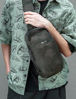 Foto 3 | Mochila Antirrobo Cruzada Resistente Al Agua Con Puerto Usb Camuflaje Verde Bluelander
