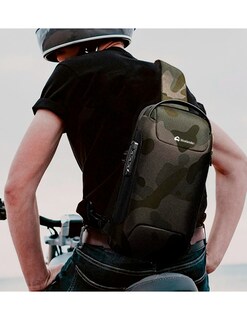 Foto 4 | Mochila Antirrobo Cruzada Resistente Al Agua Con Puerto Usb Camuflaje Verde Bluelander