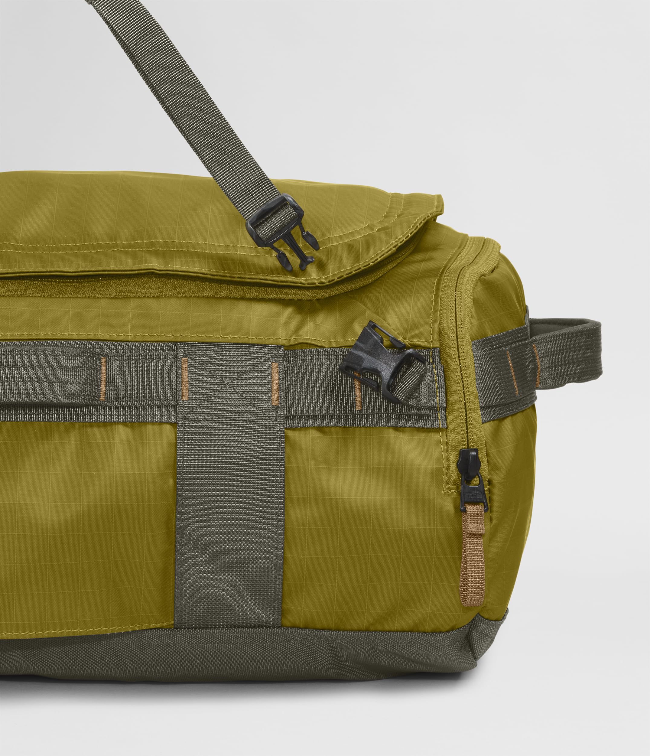 Foto 7 pulgar | Bolsa De Viaje The North Face Base Camp Voyager 32l Sulphur Moss - Venta Internacional.