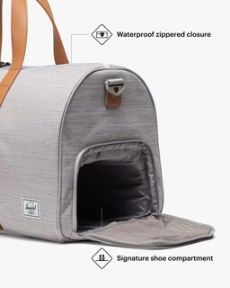 Foto 4 | Bolsa De Lona Herschel Supply Co. Herschel Novel, Gris Claro - Venta Internacional.