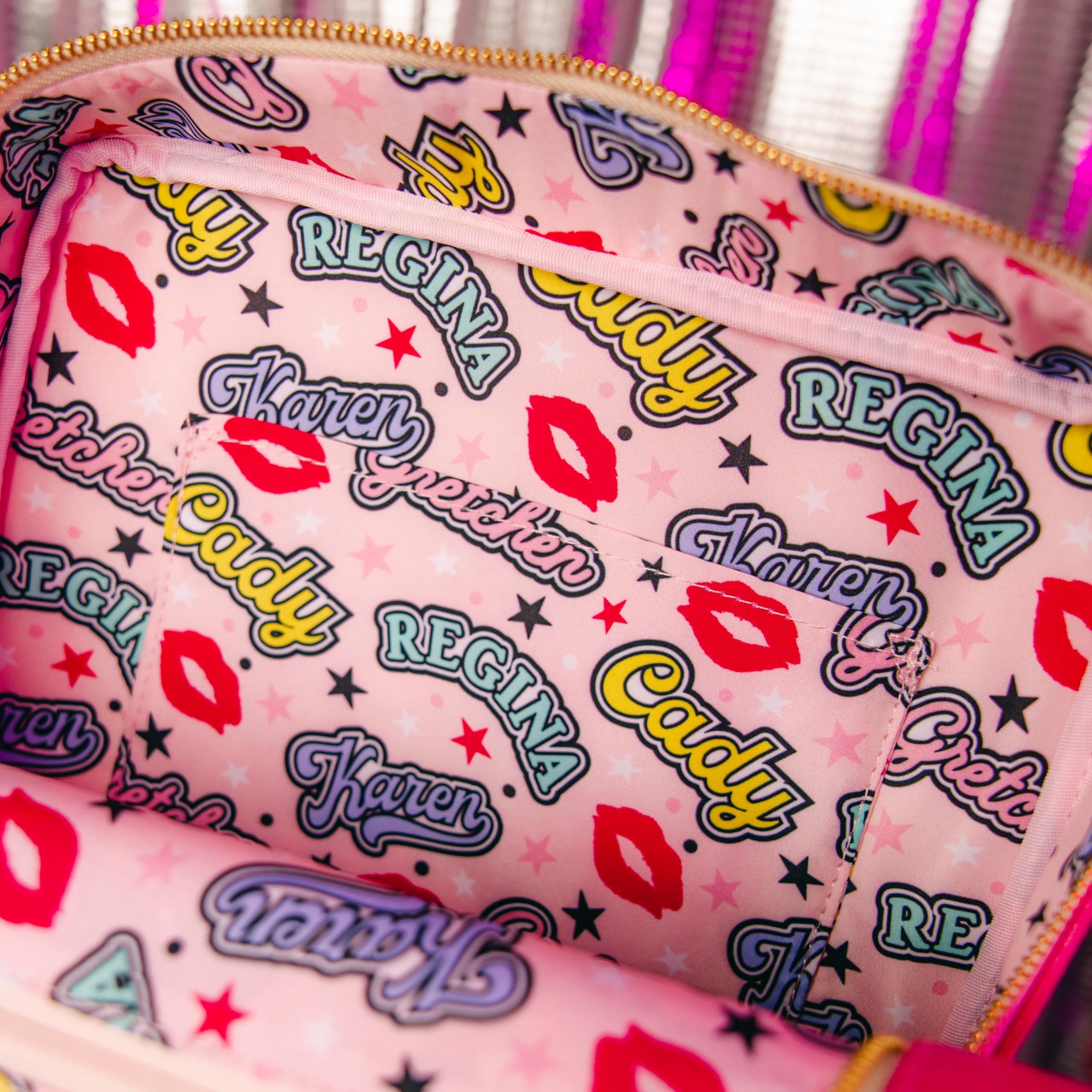 Foto 4 pulgar | Minimochila Loungefly Paramount Mean Girls Burn Book - Venta Internacional.