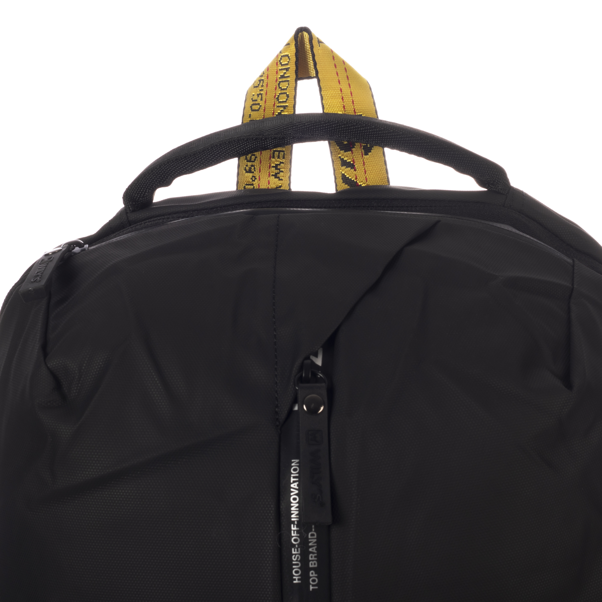Foto 4 | Mochila Ejecutiva Negra 0533 Detalles Amarillos Wilys Diseño De La Tela Liso
