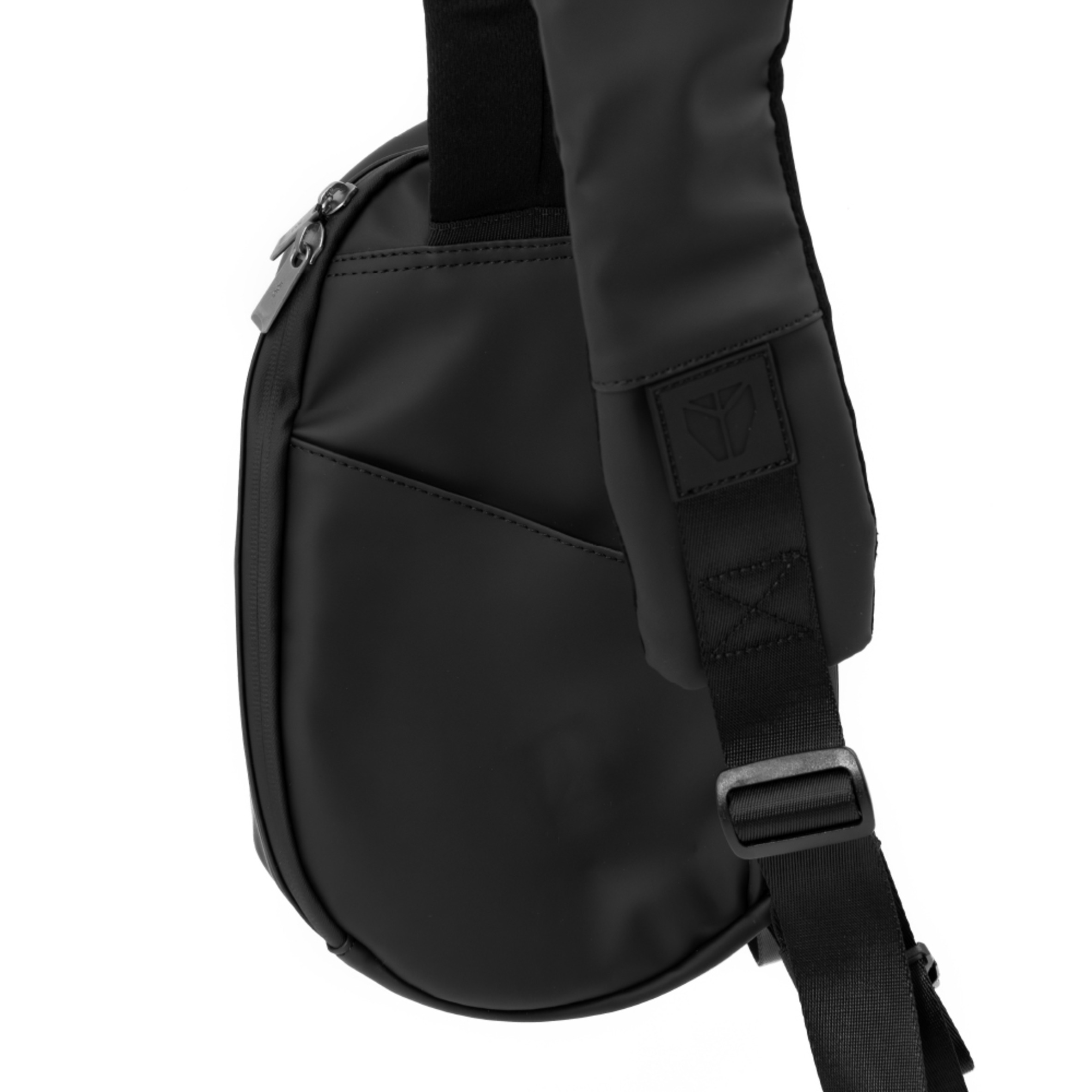 Foto 4 | Mochila Cruzada Inok A-05, Antirrobo, Impermeable Y Ligera Para Hombre Y Mujer, Color Negro Con Carcasa Dura De 2.5 L