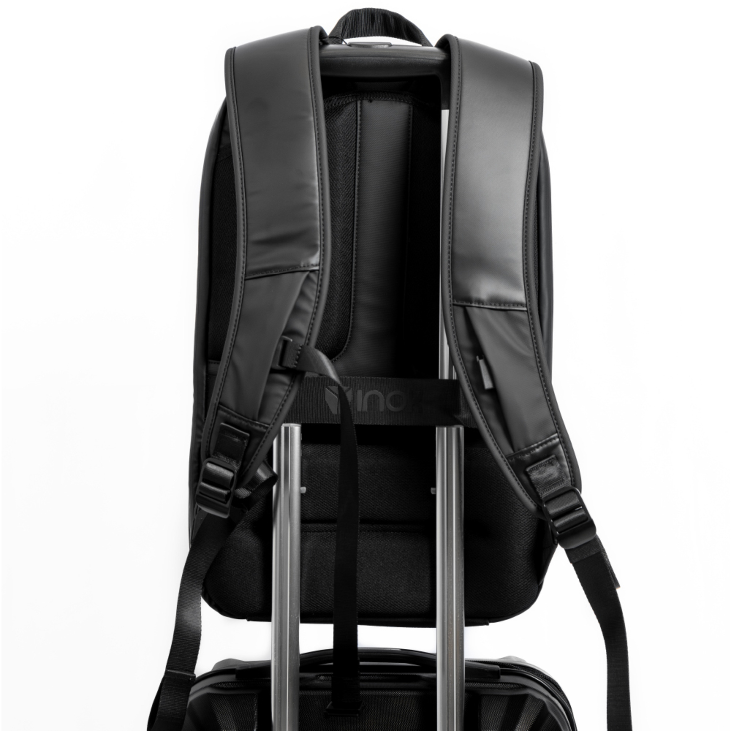 Foto 4 pulgar | Mochila Gamer Para Laptop Inok C-03, Antirrobo, Impermeable Y De 15.6 Pulgadas, Color Negro Con Carcasa Dura De 12 L