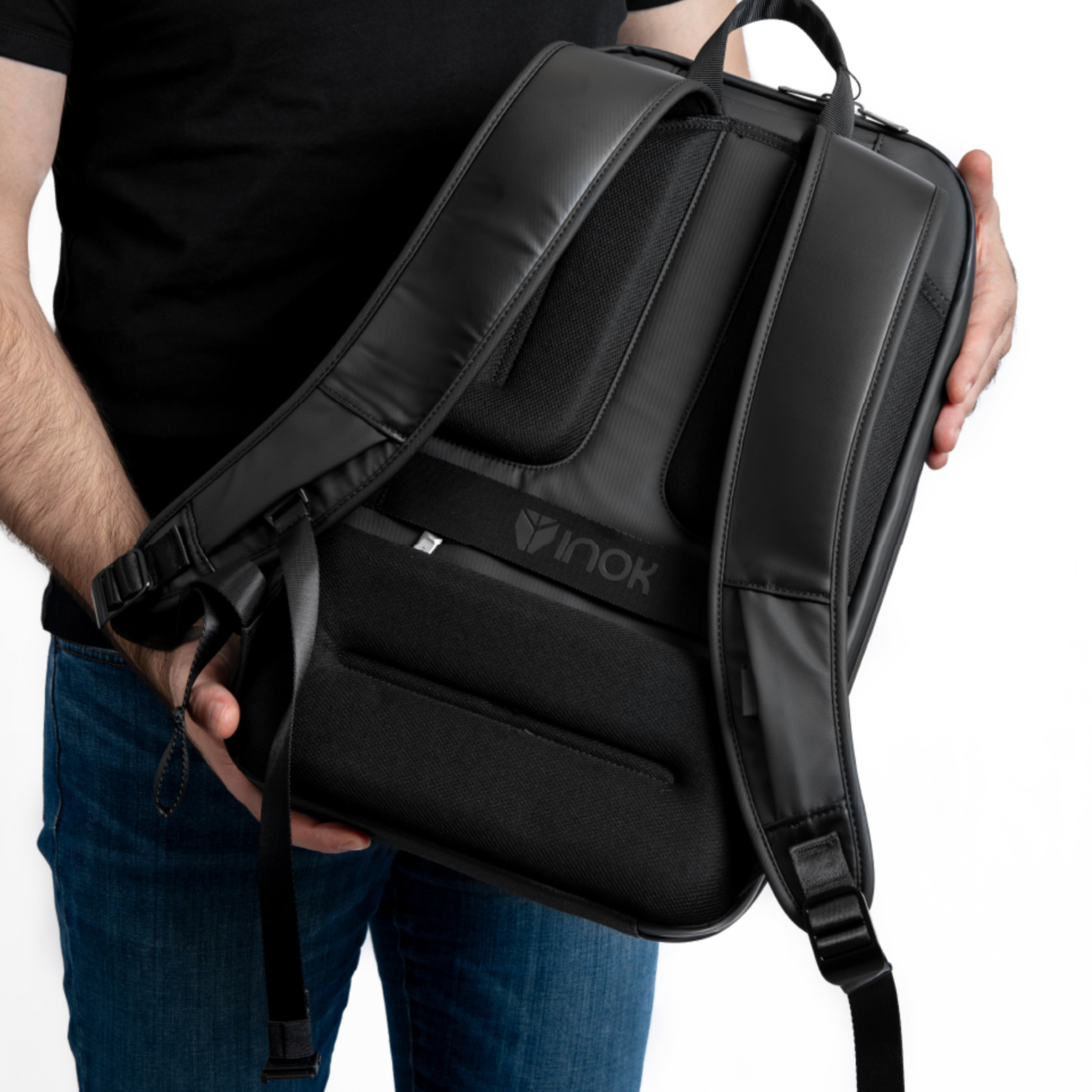 Foto 7 pulgar | Mochila Gamer Para Laptop Inok C-03, Antirrobo, Impermeable Y De 15.6 Pulgadas, Color Negro Con Carcasa Dura De 12 L