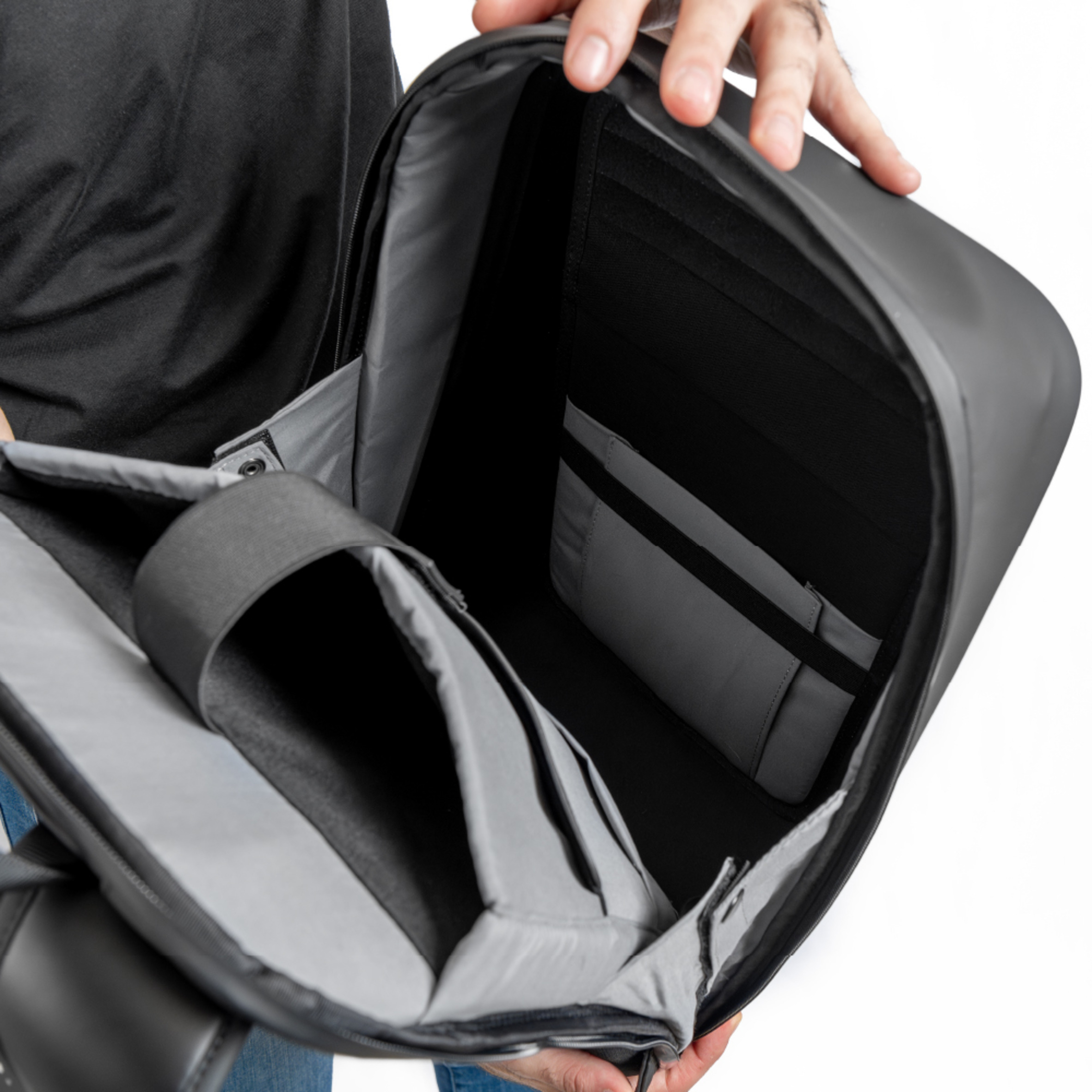 Foto 9 pulgar | Mochila Gamer Para Laptop Inok C-03, Antirrobo, Impermeable Y De 15.6 Pulgadas, Color Negro Con Carcasa Dura De 12 L