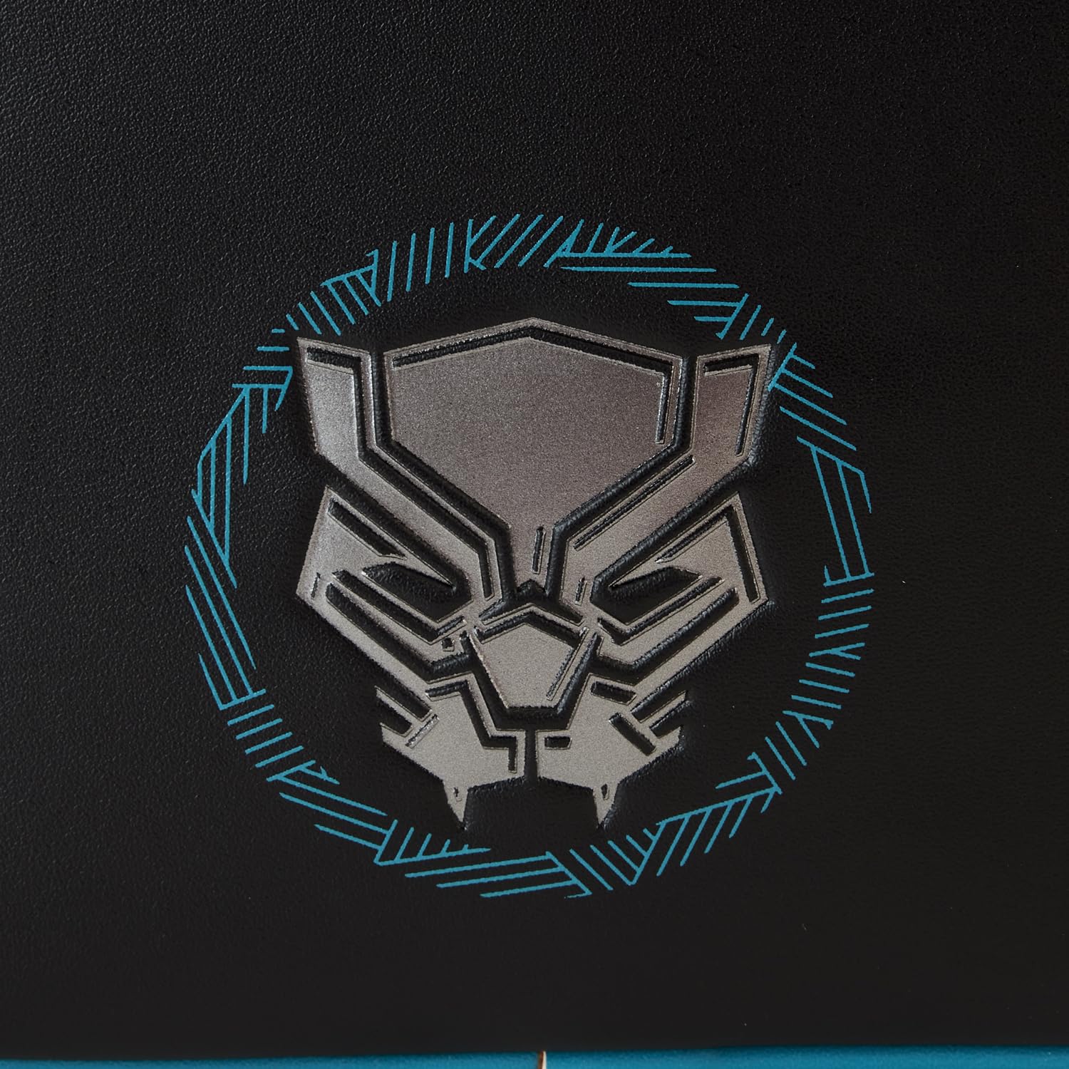Foto 4 pulgar | Minimochila Loungefly Marvel Wakanda Forever Black Panther - Venta Internacional.