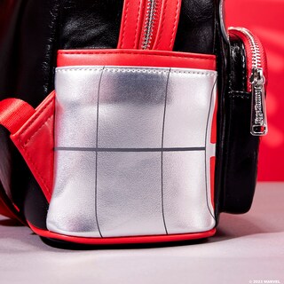 Foto 7 | Mochila Loungefly Marvel Ant-man Cosplay Roja/negra - Venta Internacional.