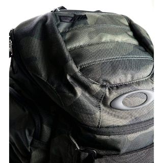 Foto 3 | Mochila Oakley Enduro 2.0 30l Core Camo Polyester Para Hombre - Venta Internacional.