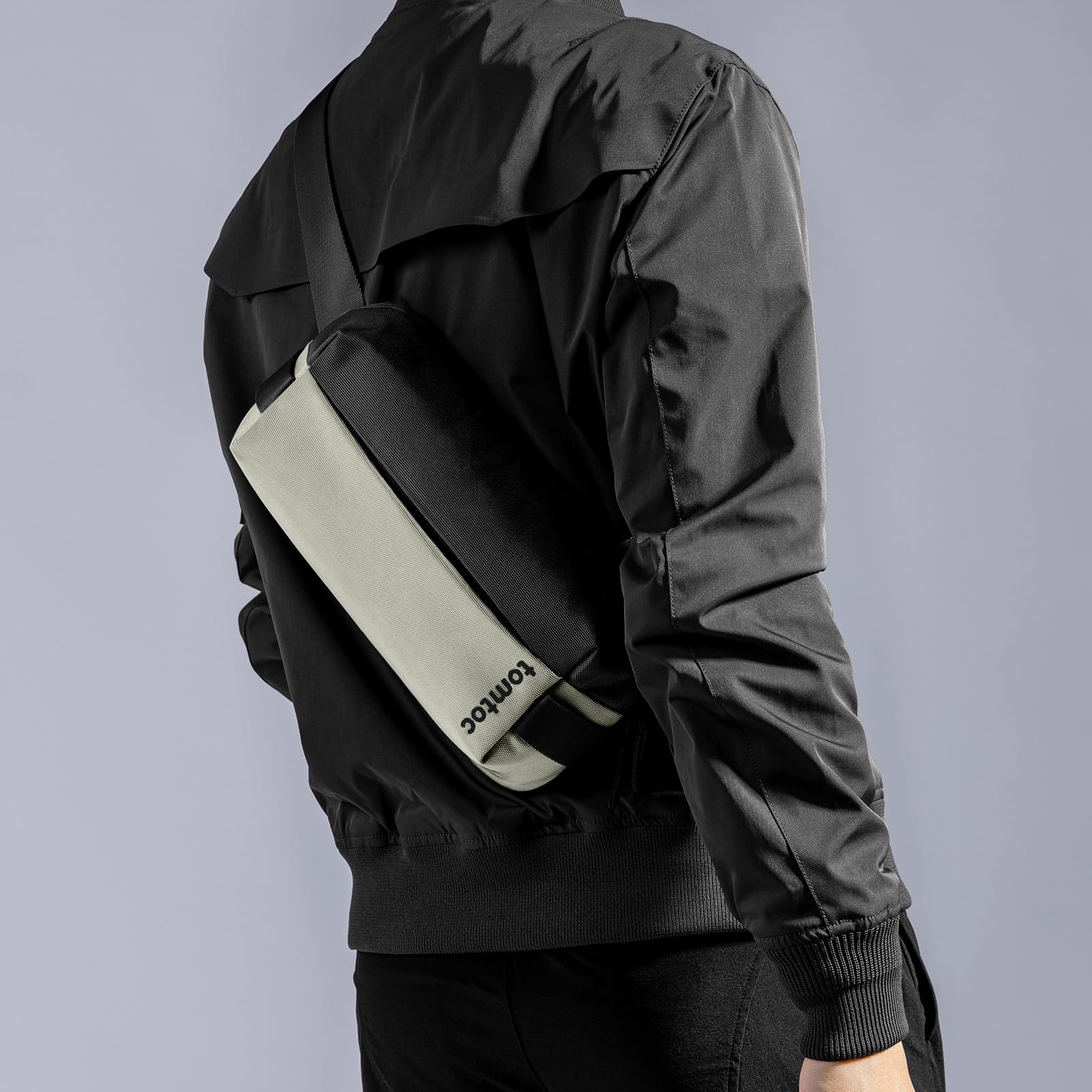 Foto 2 | Bandolera Tomtoc Compact Edc Resistente al Agua - Venta Internacional