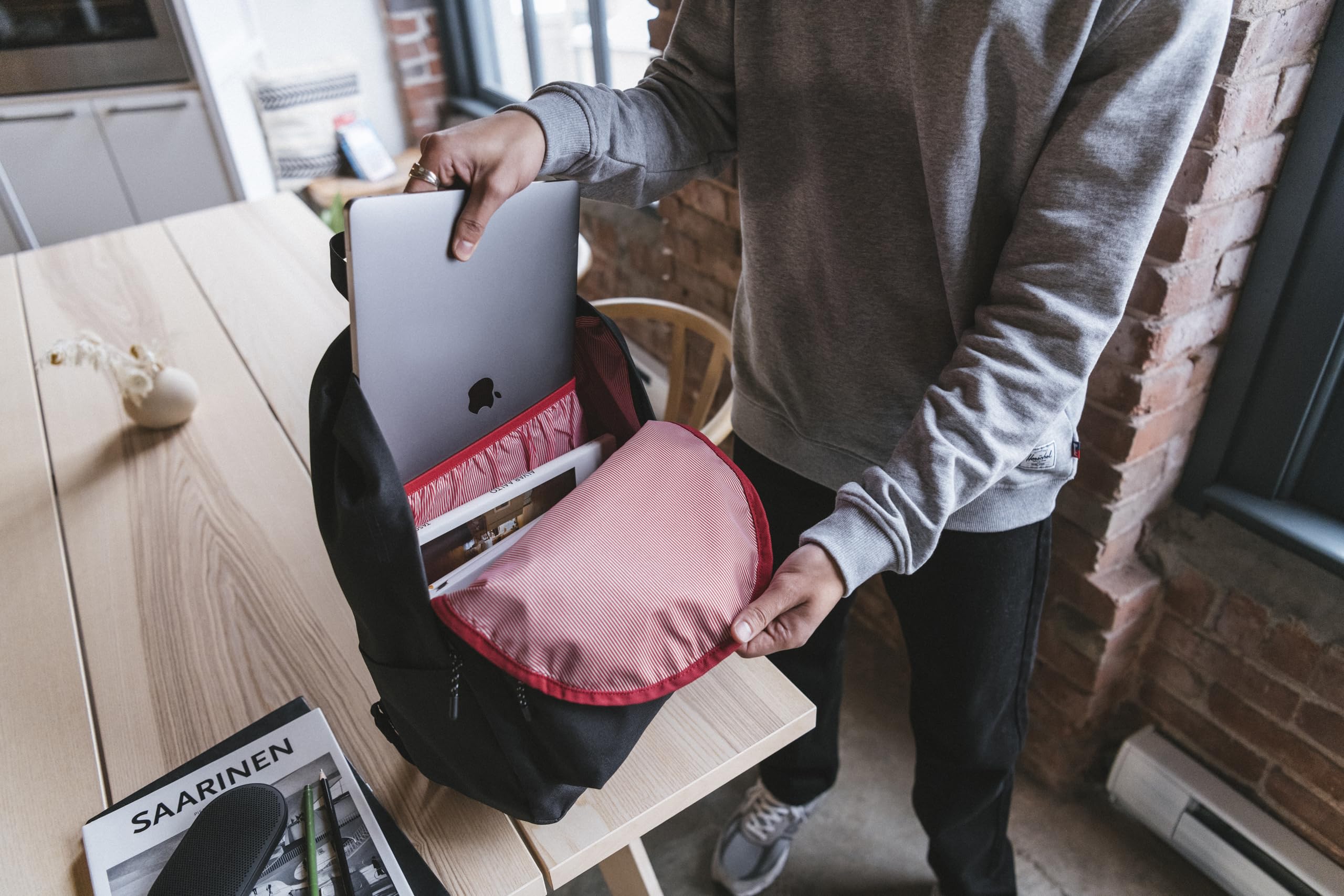 Foto 6 pulgar | Mochila Herschel Negra-Venta Internacional