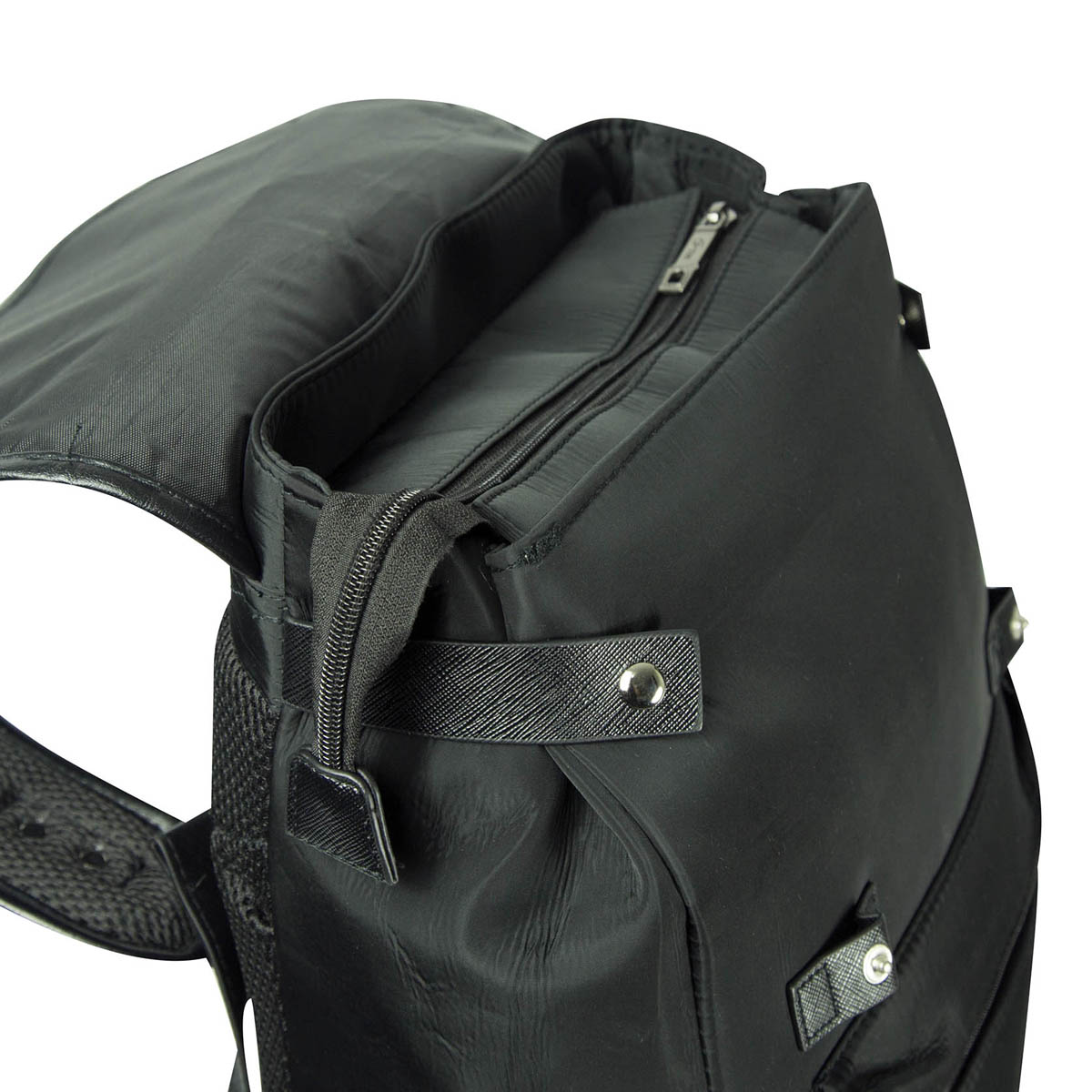 Foto 7 pulgar | Mochila Gomadi Negra Tela Poliester 600d Modelo 7077702 45x33x17 Cm