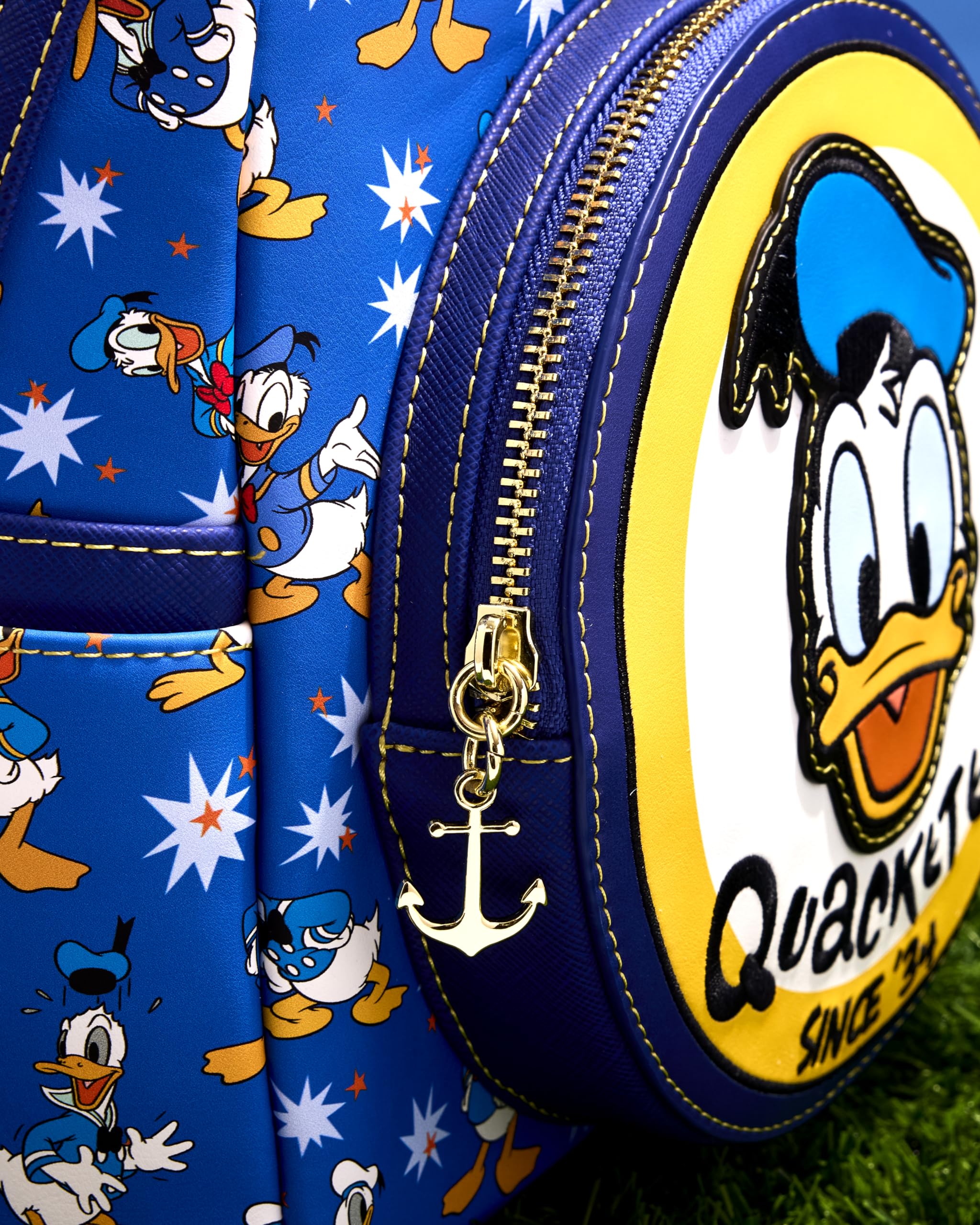 Foto 7 pulgar | Minimochila Loungefly Disney Donald Duck 90 Aniversario - Venta Internacional.