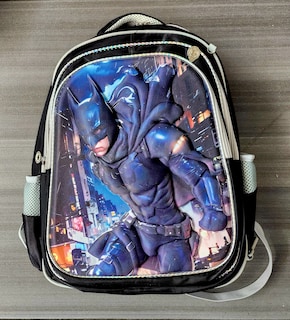 Foto 2 | Mochila Escolar Con Luz Led Incluye Lonchera Y Lapicera Con Diseño De Batman