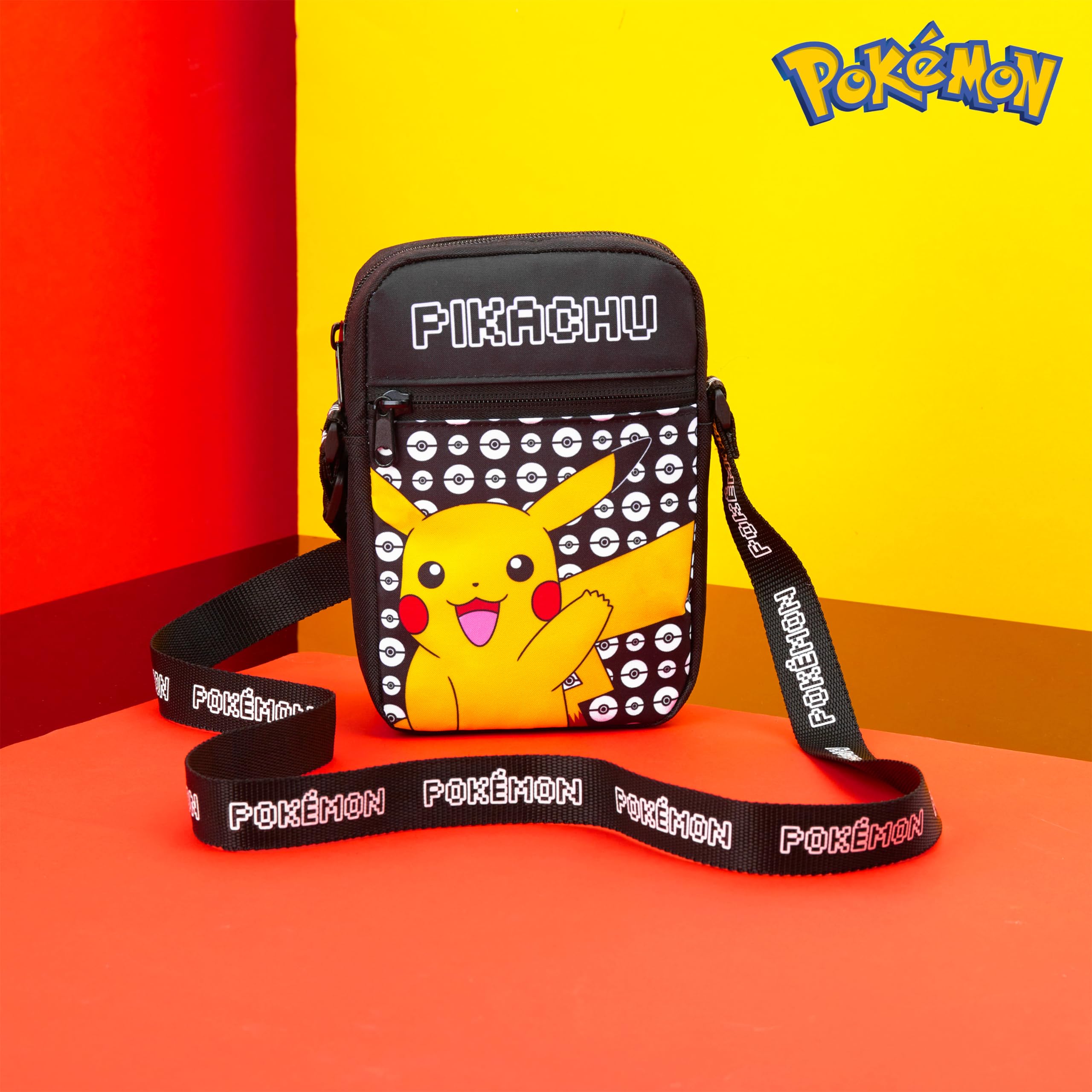Foto 3 pulgar | Bandolera Pokemon Kids Crossbody Black Pikachu - Venta Internacional.